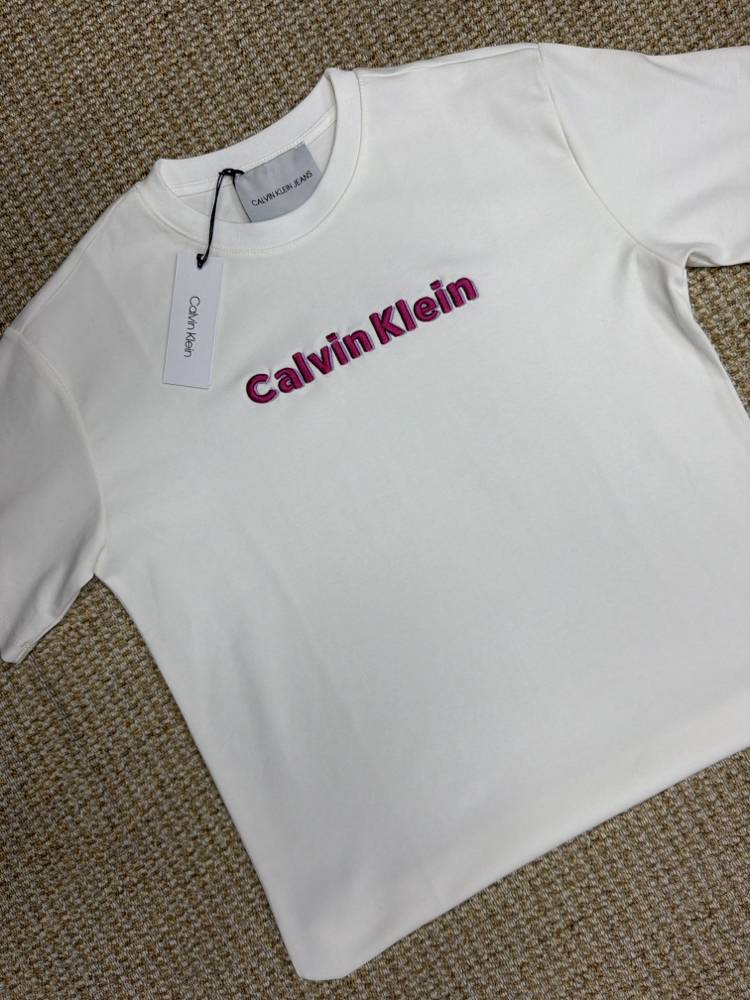 CK Pembe Nakışlı Tshirt
