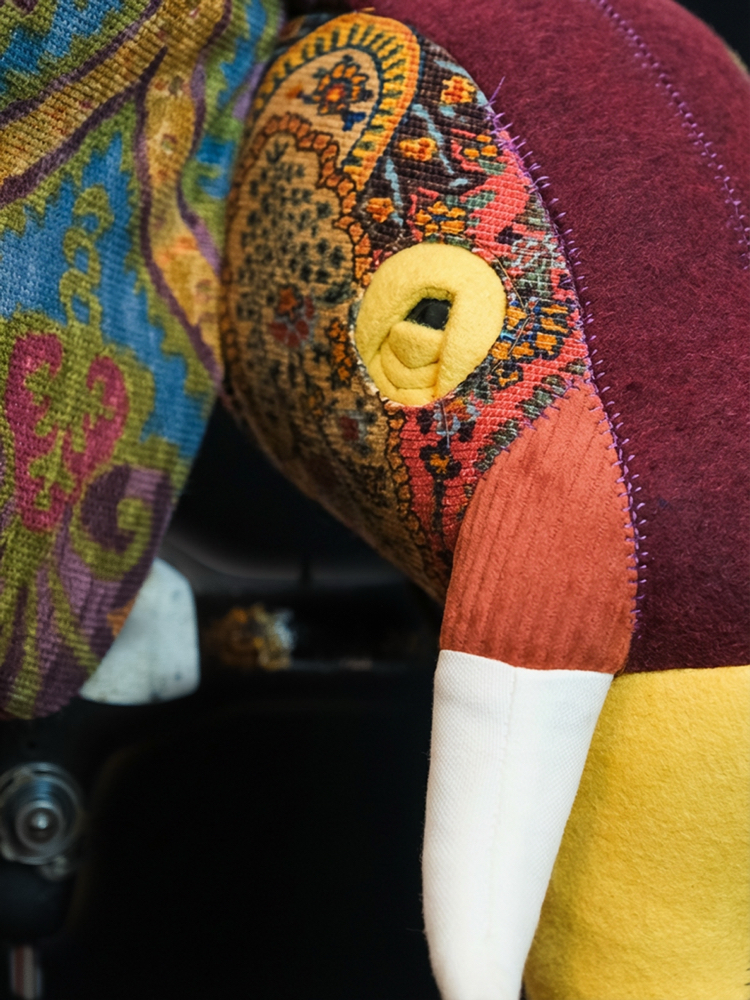 Küçük Patchwork Fil Duvar Büstü
