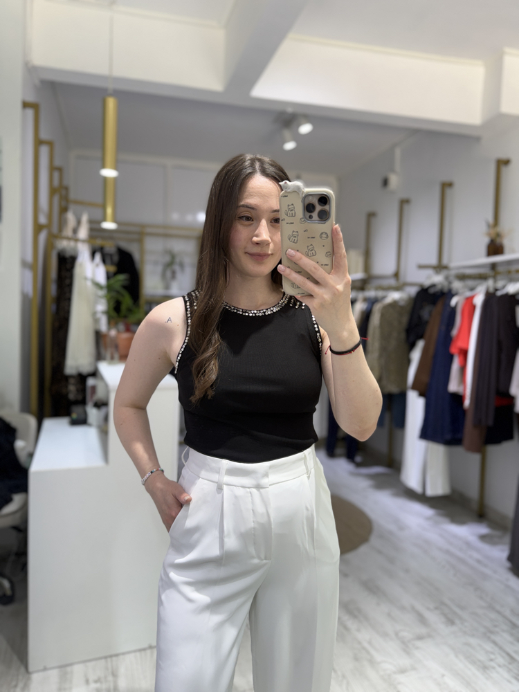 Yaka taşlı body