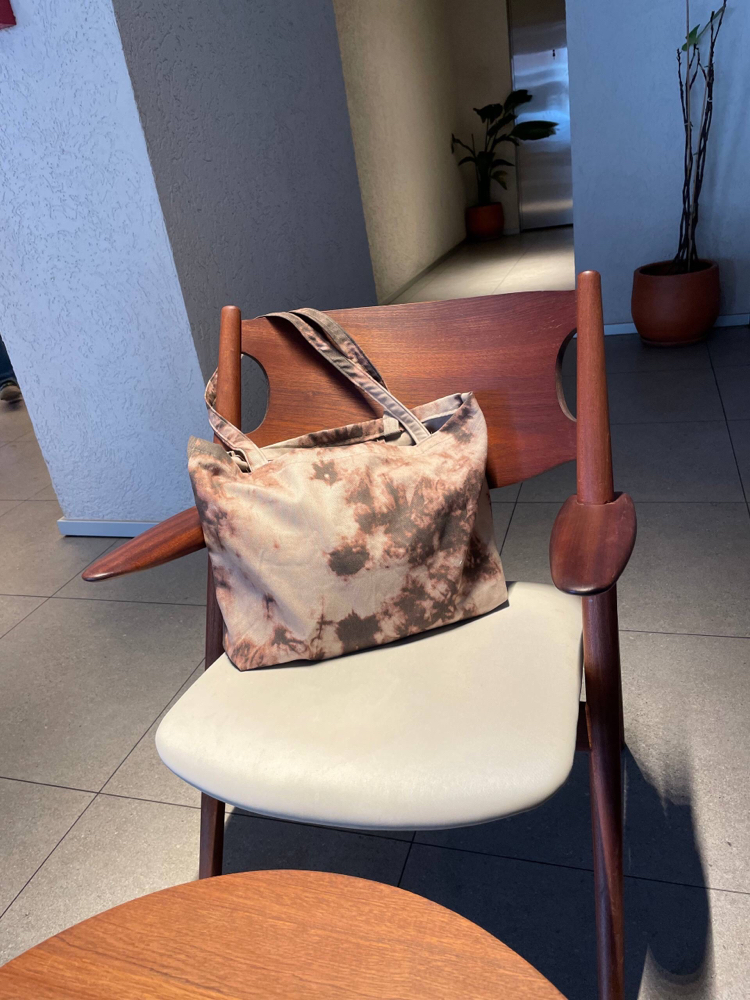 Colored shopper bag