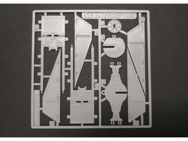 Tie Fighter Interceptor Kart Maket Oyuncak