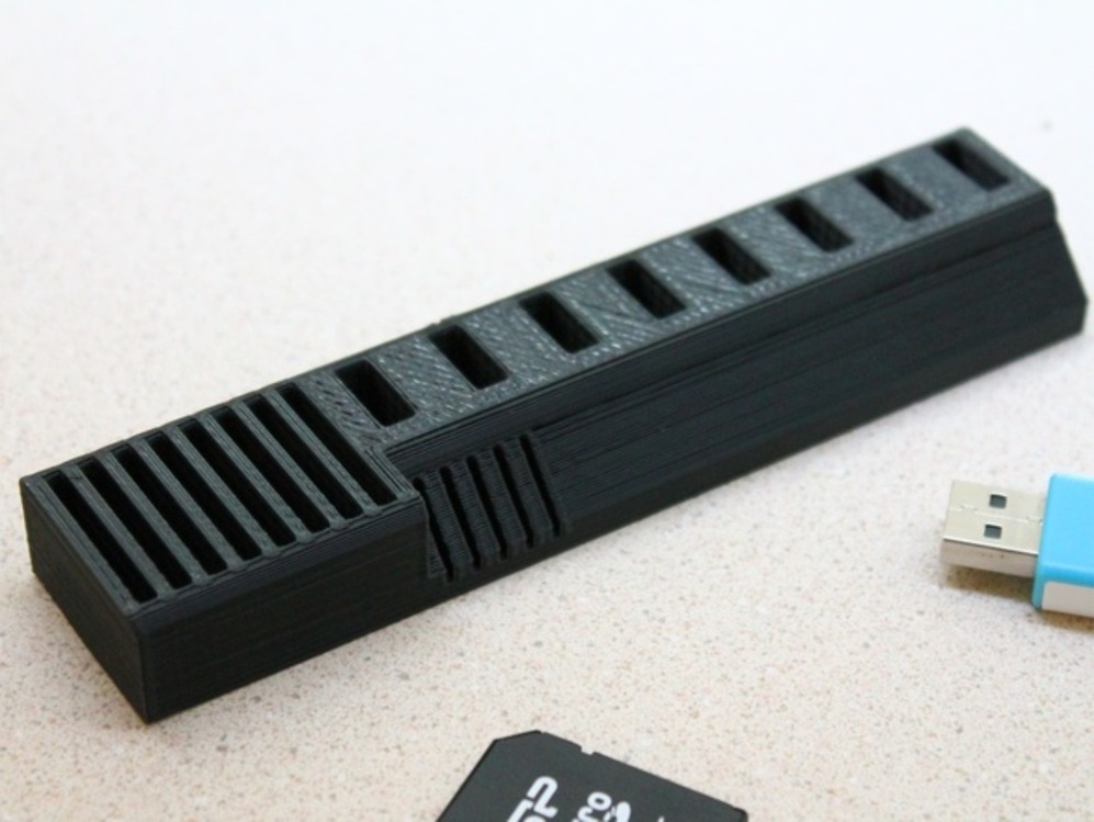 Usb Ve Sd Kart Tutucu
