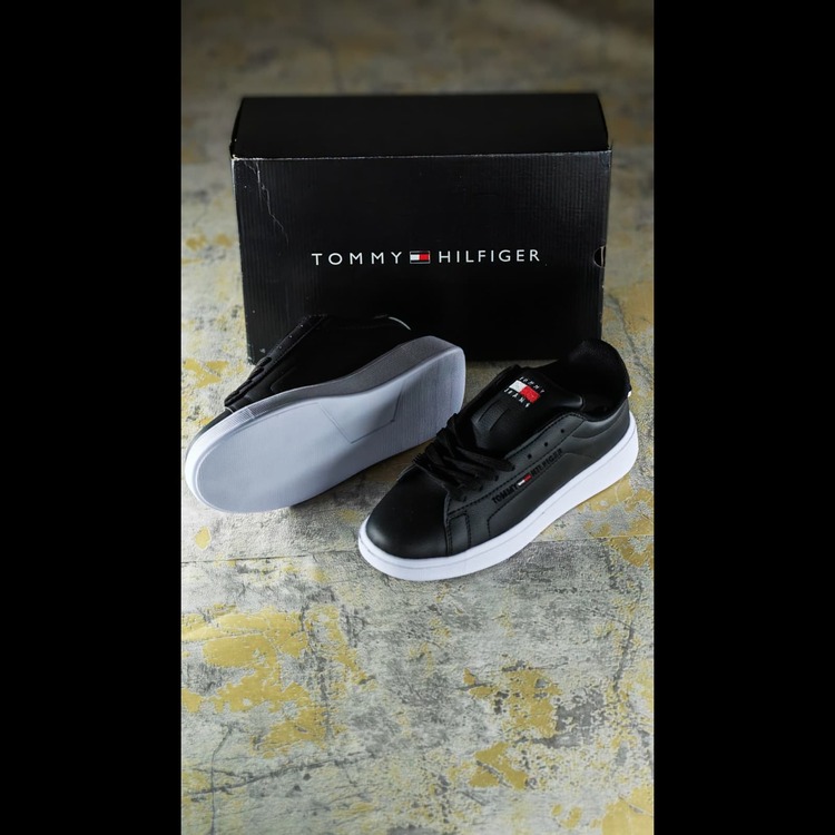 Tommy Hilfiger “Classic Street” Sneaker
