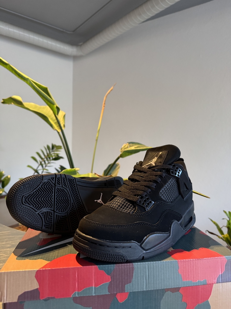 Air Jordan Retro 4 Black Cat