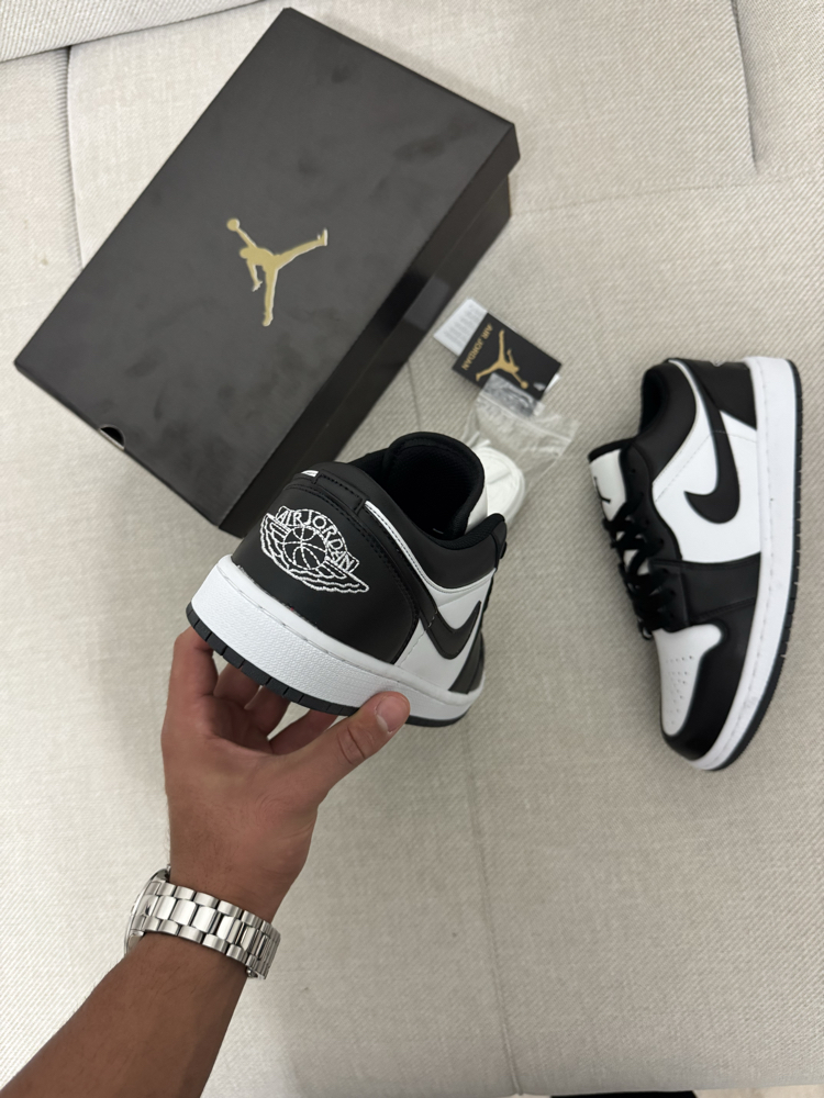 Air Jordan 1 Low Panda