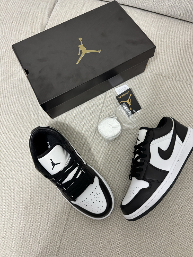 Air Jordan 1 Low Panda