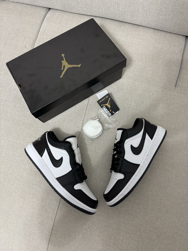 Air Jordan 1 Low Panda