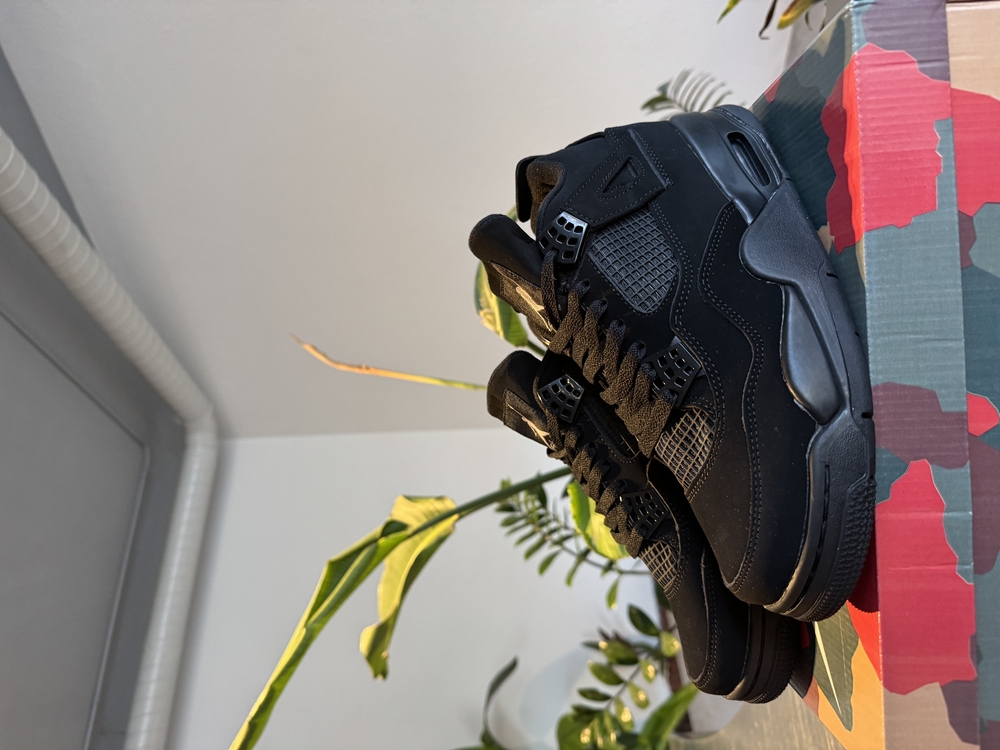 Air Jordan Retro 4 Black Cat