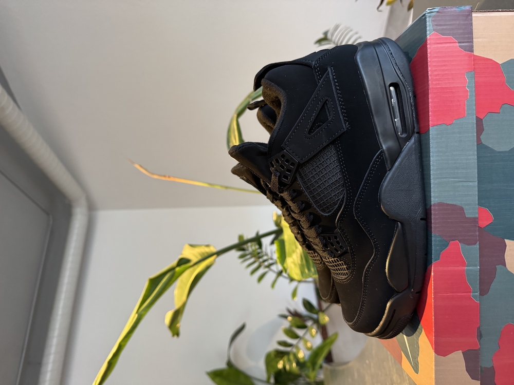 Air Jordan Retro 4 Black Cat