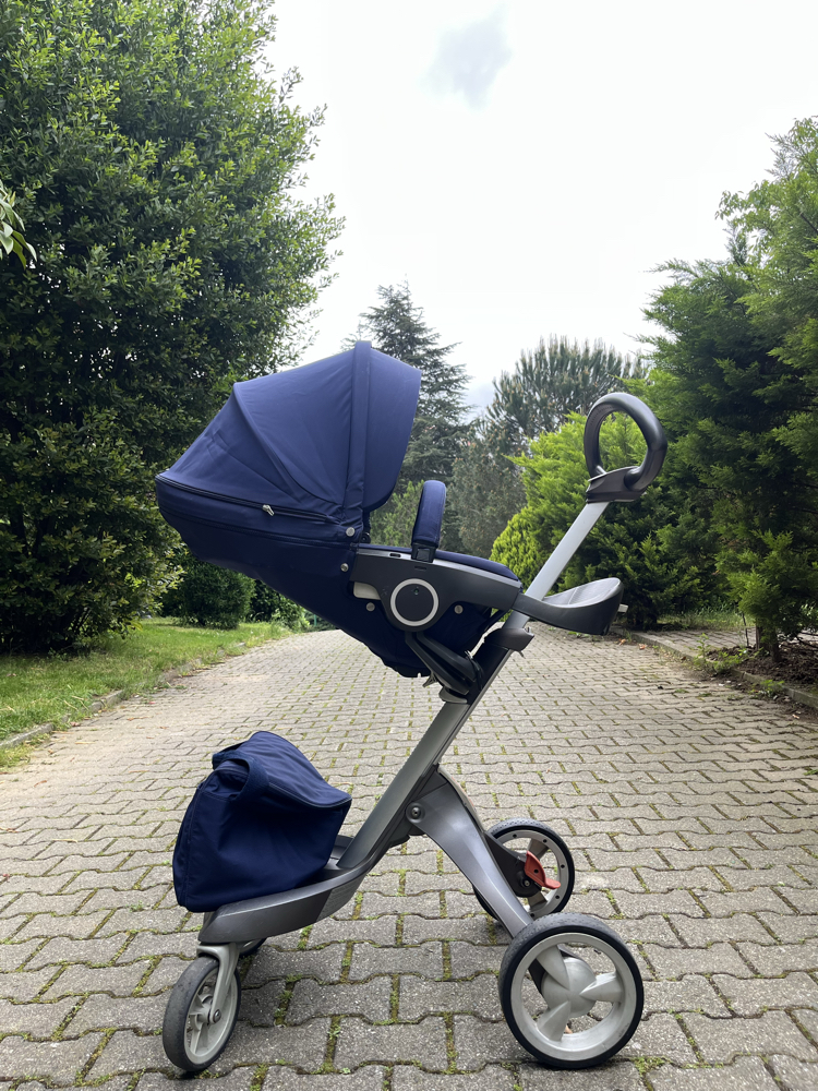 Lacivert stokke bebek arabası 