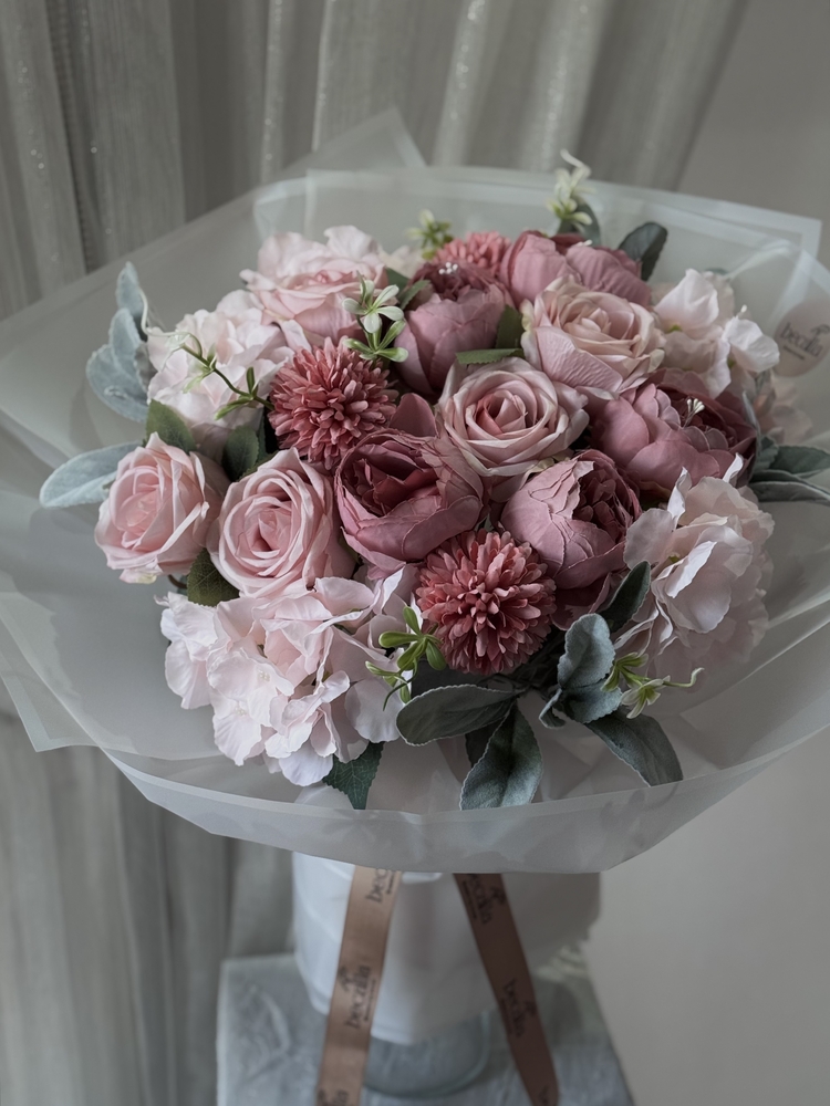 Becalla Pink Bqt.