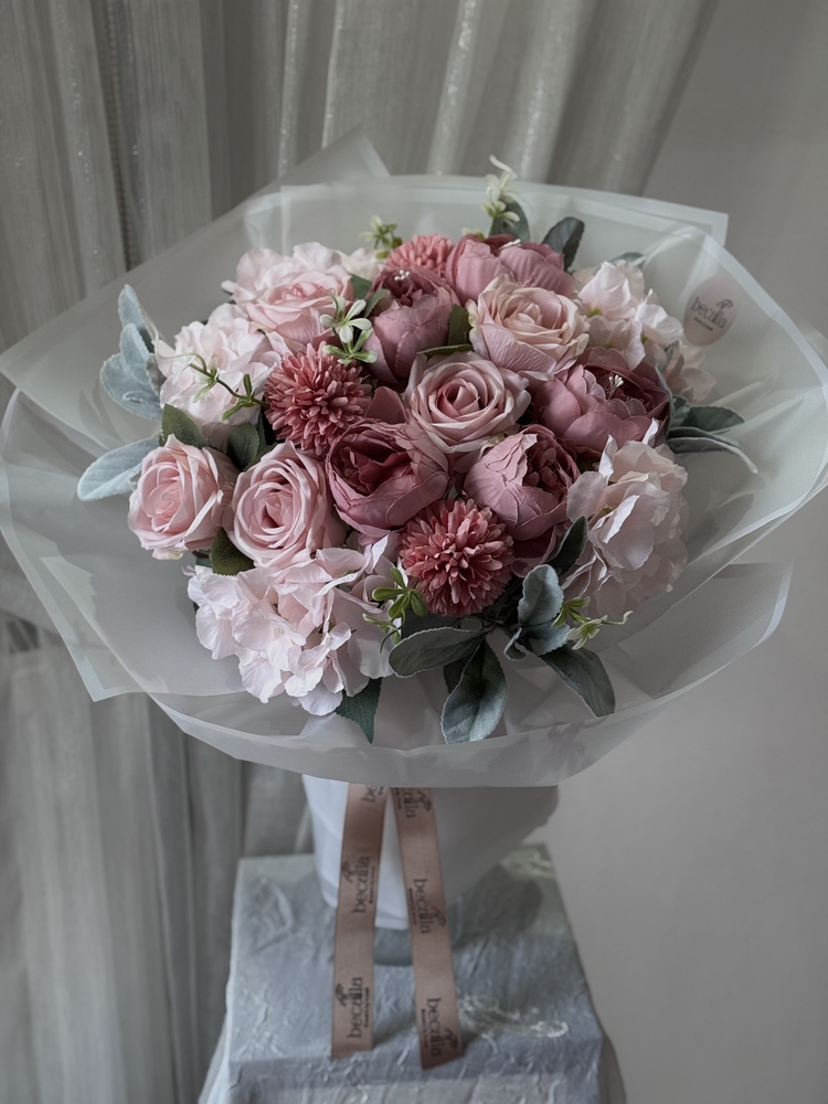Becalla Pink Bqt.
