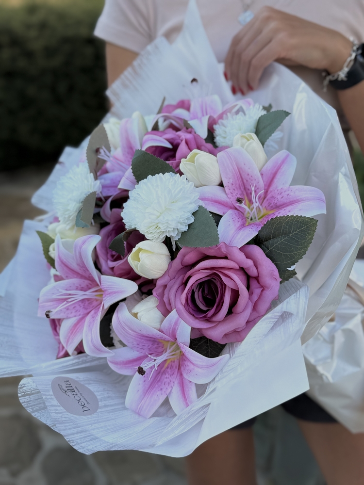 Becalla Lily Rose Bqt.