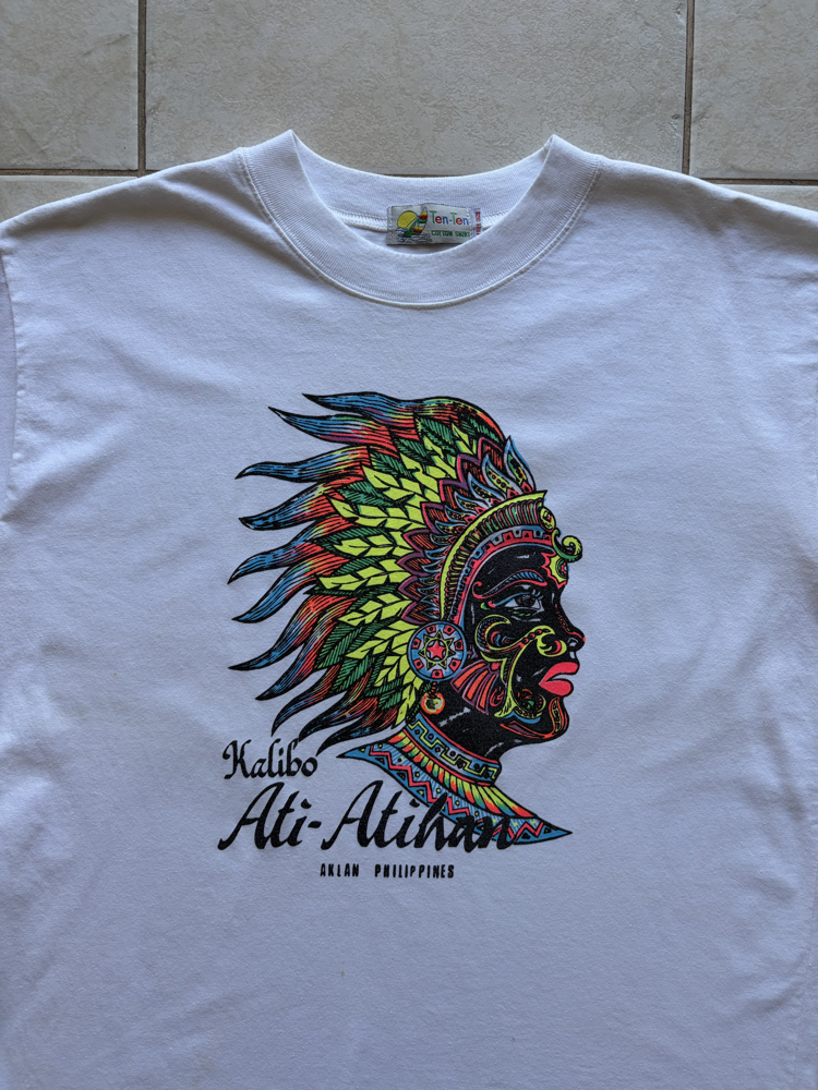 90’s Philippines Tourist Tee Large