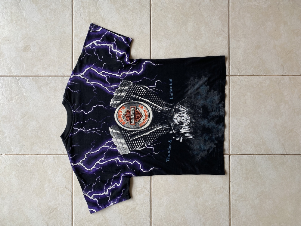 1995 HD Thunder&Lightning AOP Tee Medium