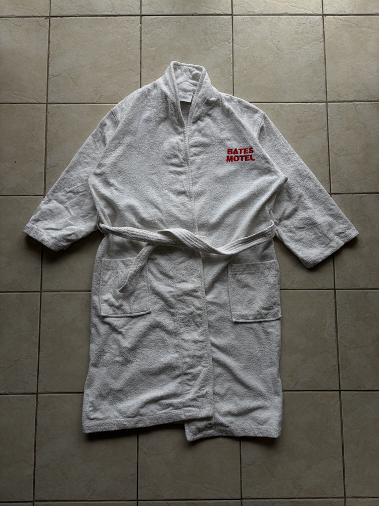 Alfred Hitchcock Psycho Bates Motel Robe