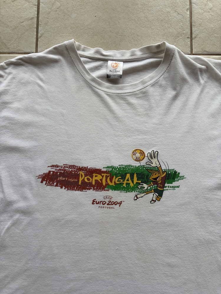 Boxy Fit UEFA Euro 2004 Tee L-XL