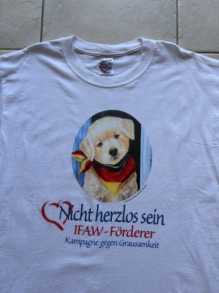 2004 German Puppy Tee XL