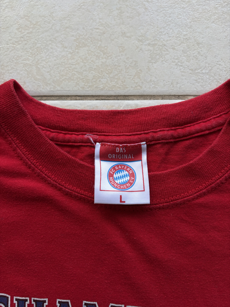2001 FC Bayern UCL Champions Tee Large