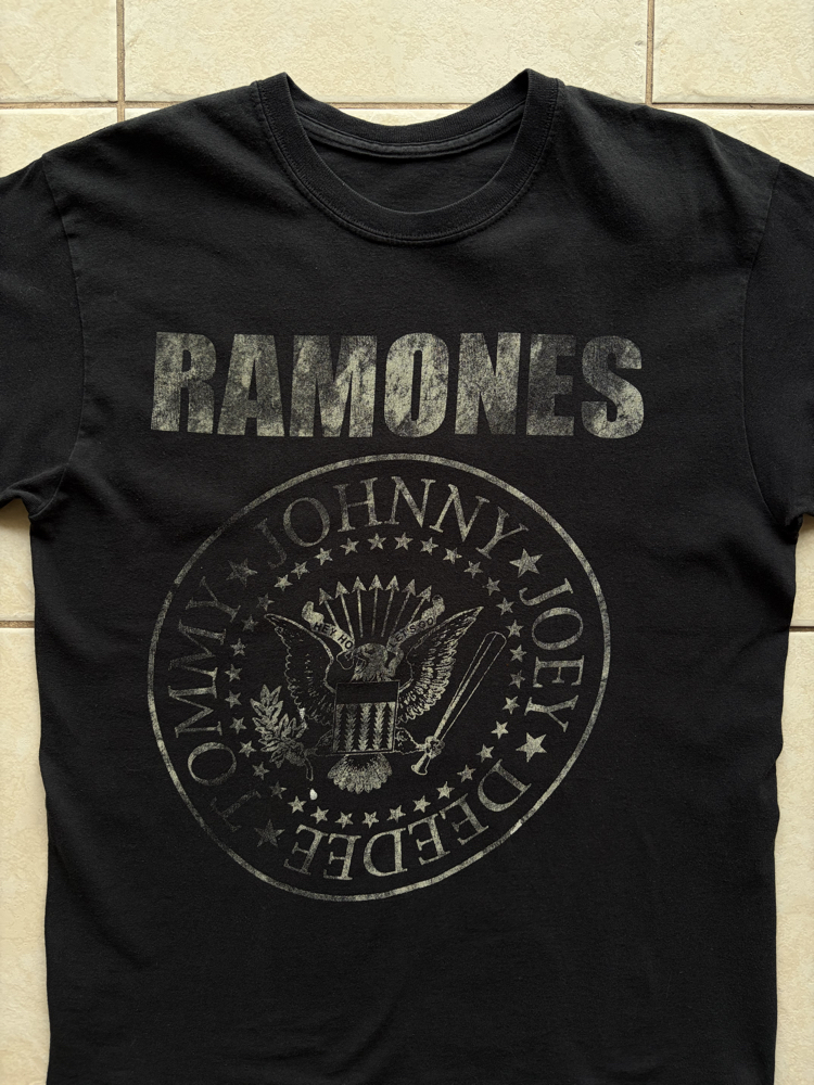 Y2K Ramones Tee Small