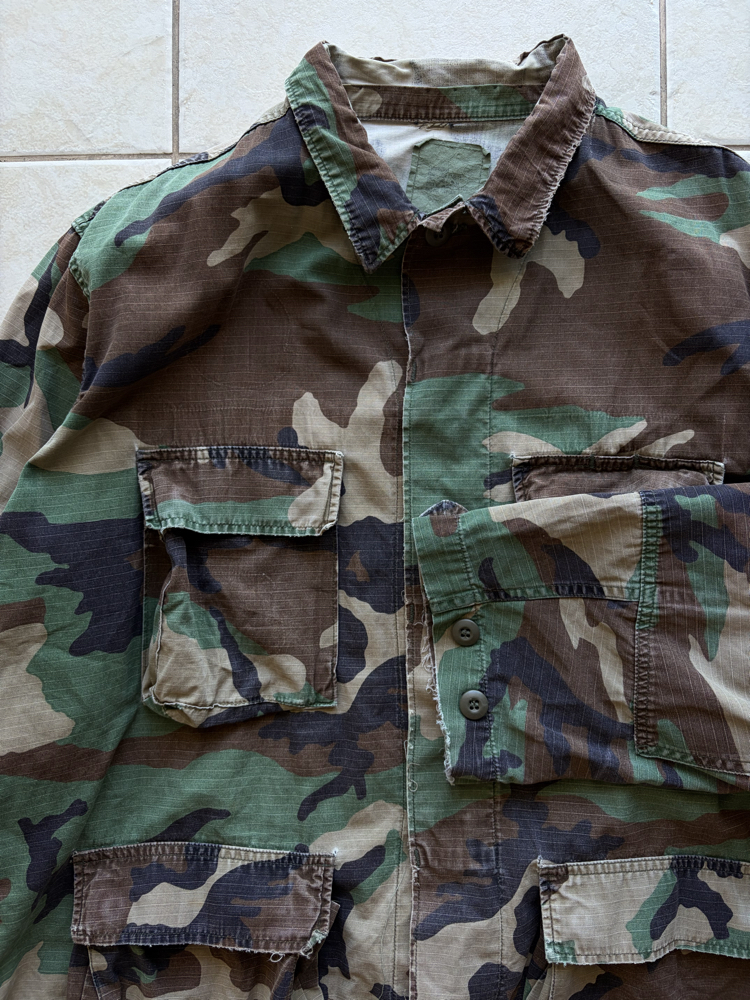 80’s US Army Woodland Camo BDU Shirt L-XL