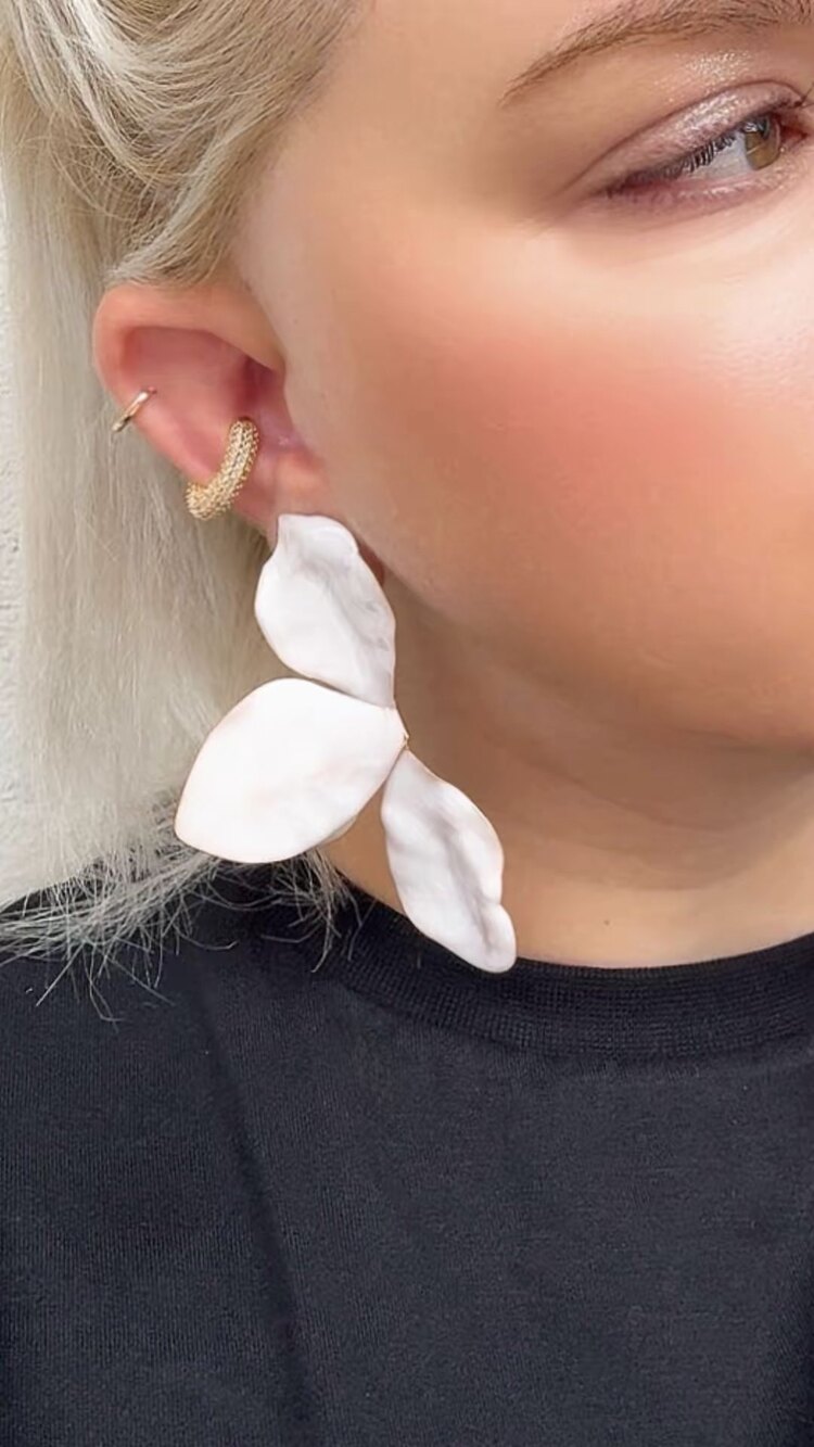 Flower küpe ( marka model )
