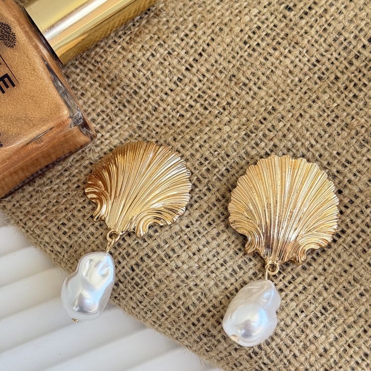 Pearl of sea küpe
