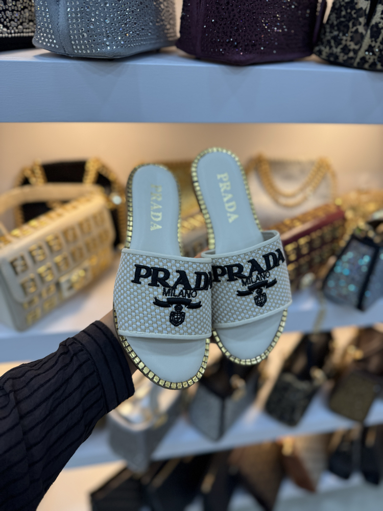 Prada düz taban terlik