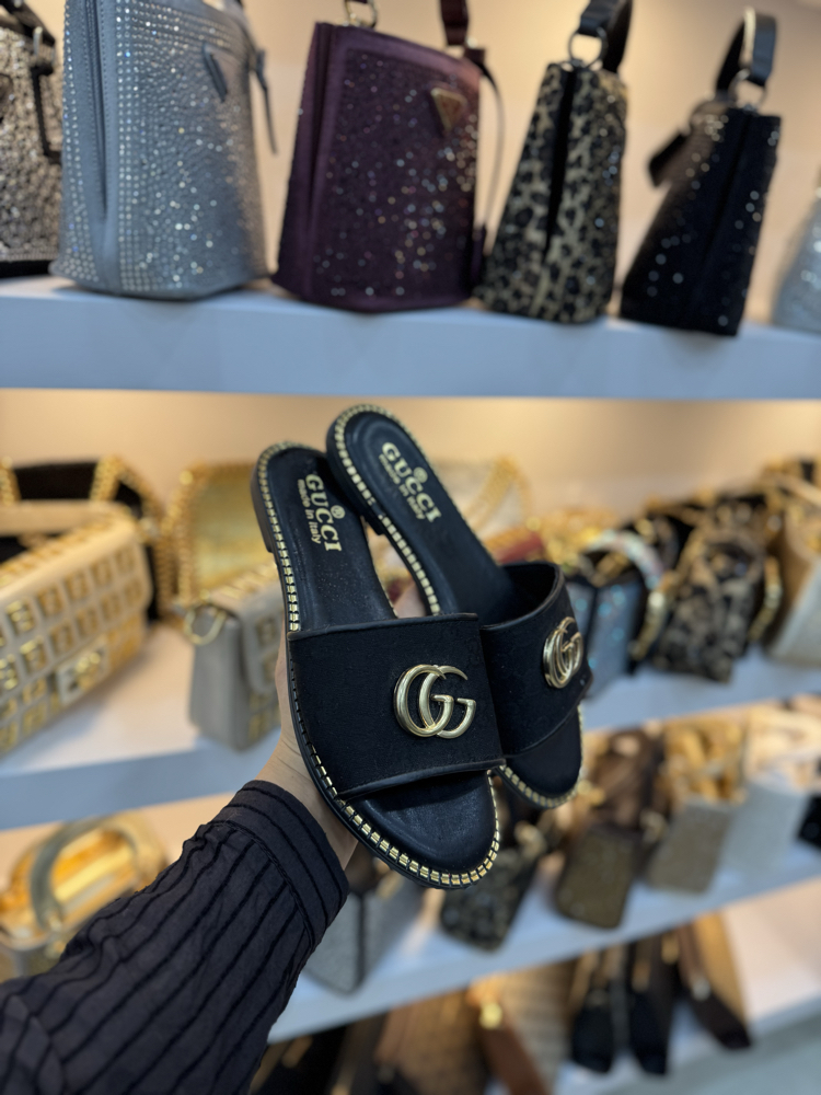 Gucci düz taban terlik 