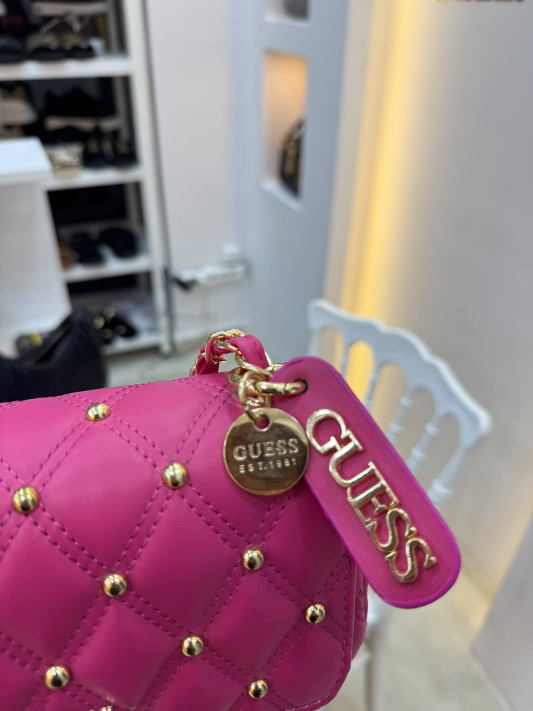 A kalite guess çanta