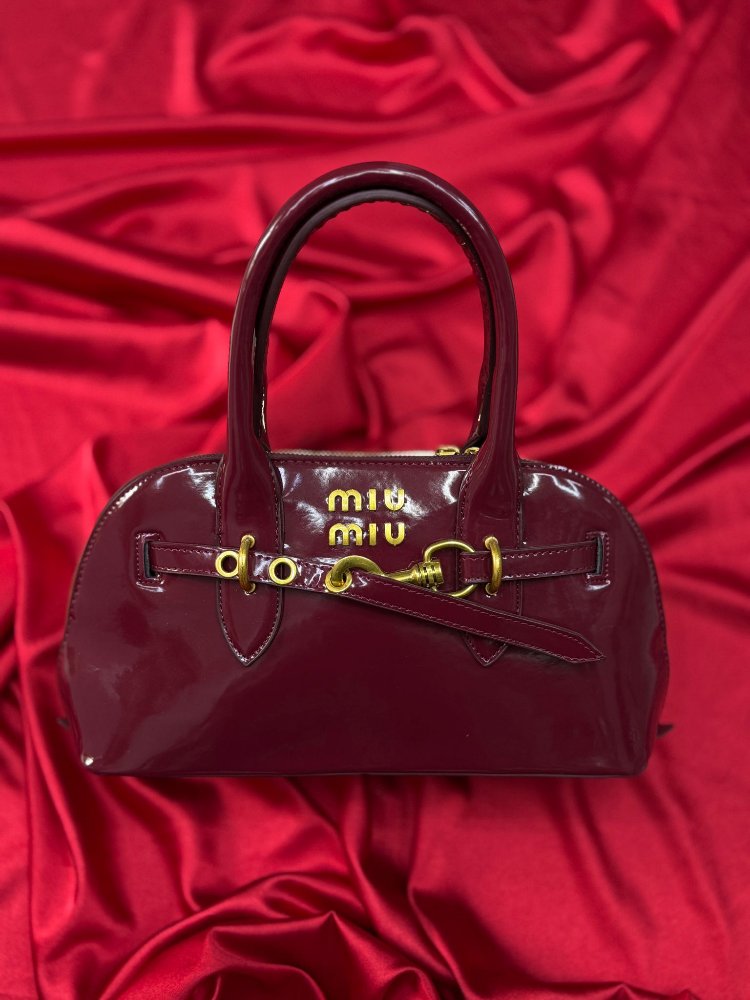Miu Miu çanta