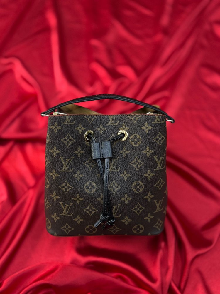 Louis Vuitton çanta