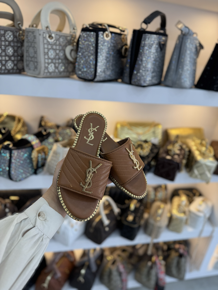YSL düz taban terlik 