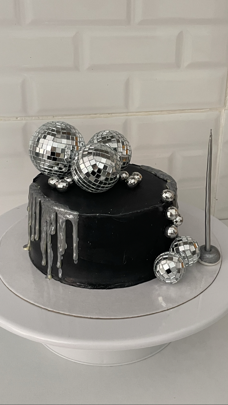 Black Disco Cake