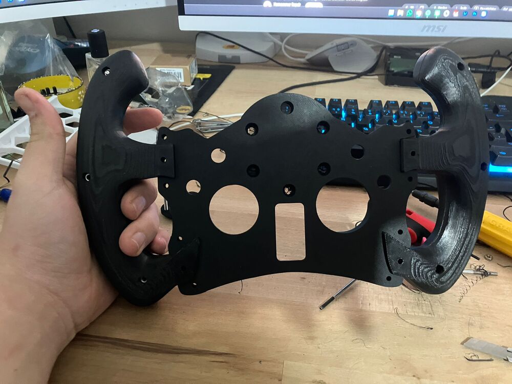 Logitech G29 F1 Tipi direksiyon simidi. 3 boyutlu baskı