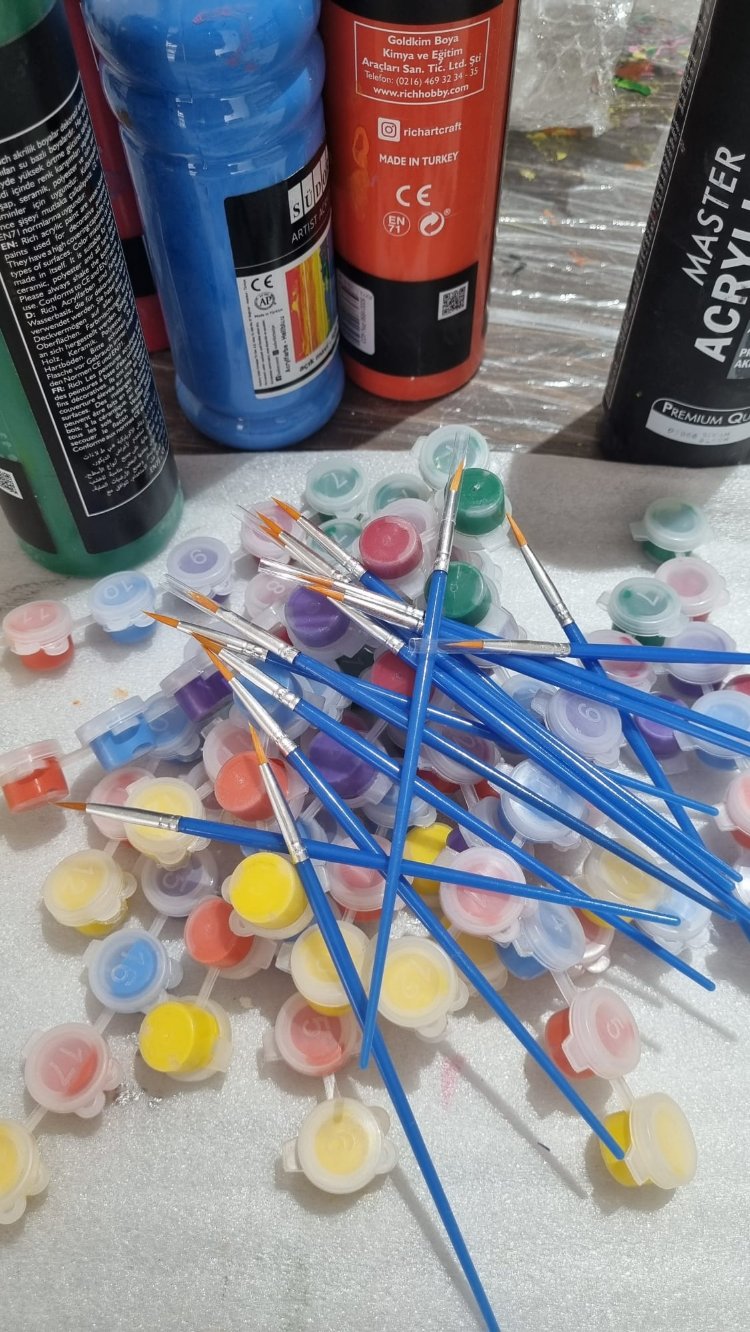 12 boya kabi 2 firça set