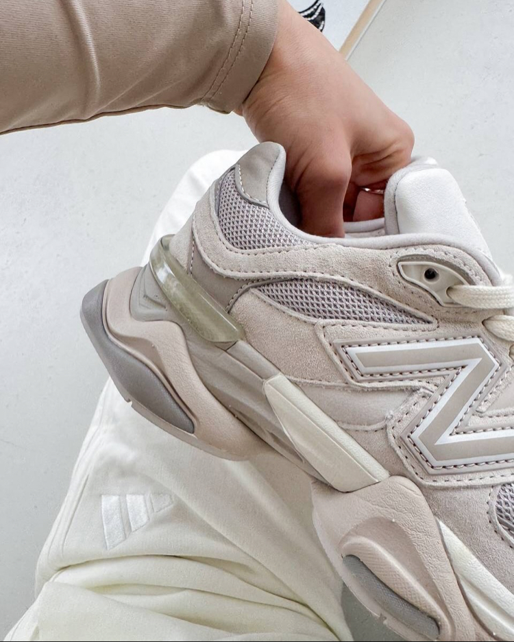 New Balance 9060 Grey Moonbeam