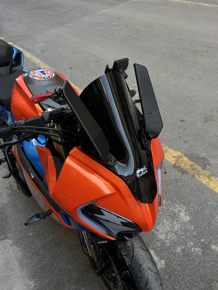 CFMOTO 250SR ÖN CAM SPOR SİYAH
