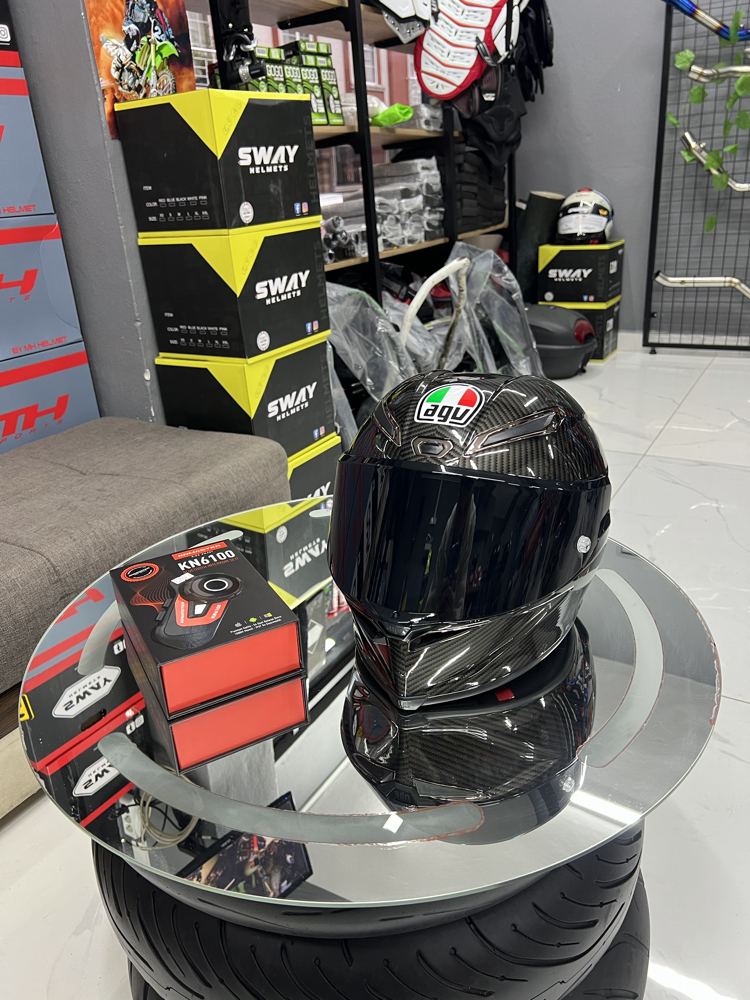  AGV PİSTA GP RR LİQUİD CARBON EDİTİON