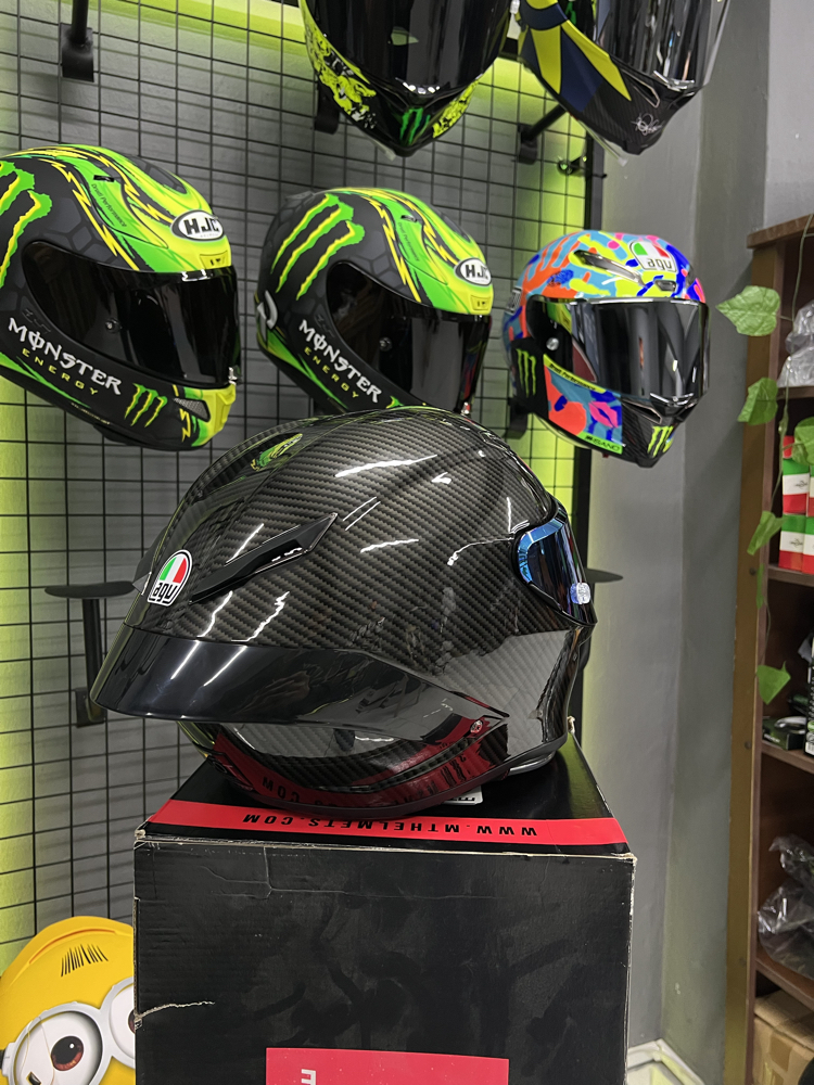 AGV PİSTA GP RR LİQUİD CARBON EDİTİON