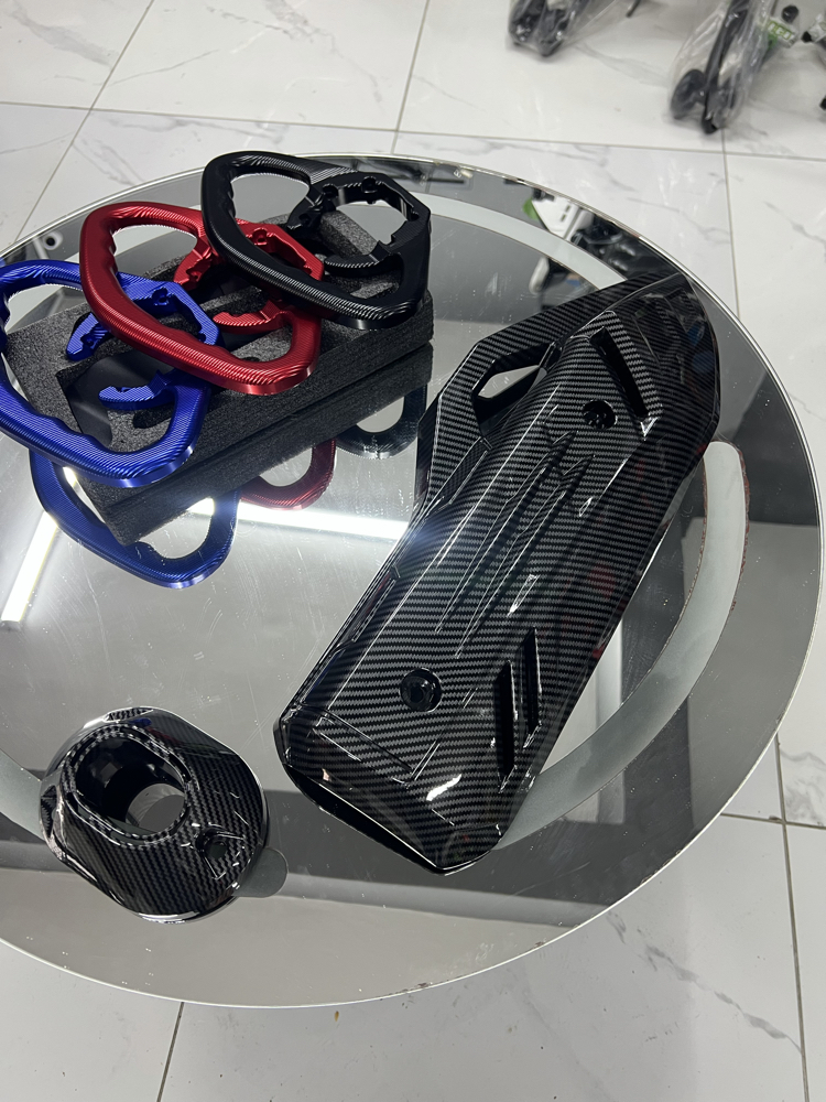 PCX KARBON EGZOZ KAPAĞI VE UCU