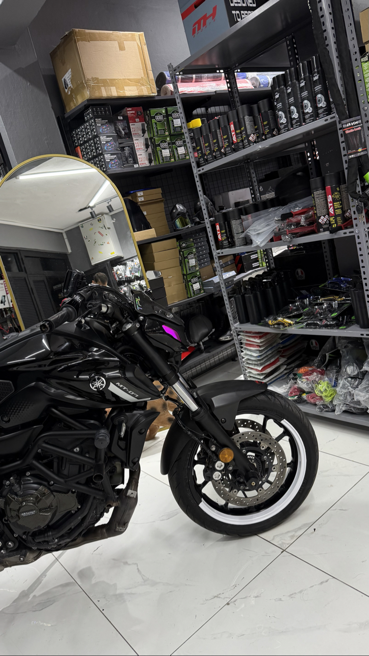 Yamaha Mt-07 Özel Tasarım Jant Şeridi Sticker