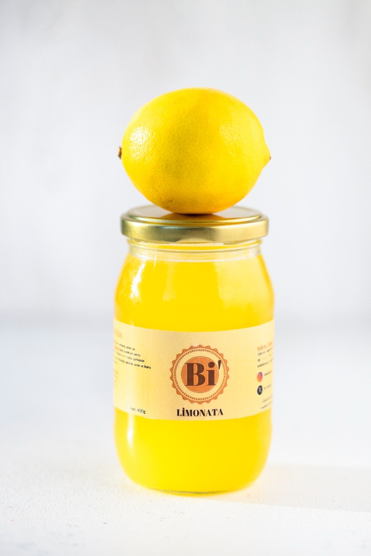 Ev Yapımı Doğal Limonata Özütü