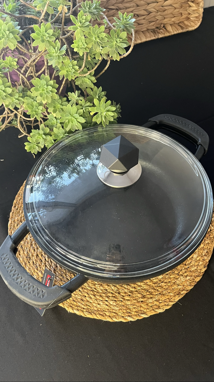 28 cm Döküm tencere 