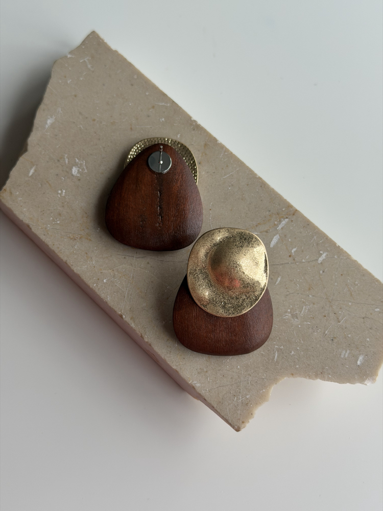 Mat kahve küpe