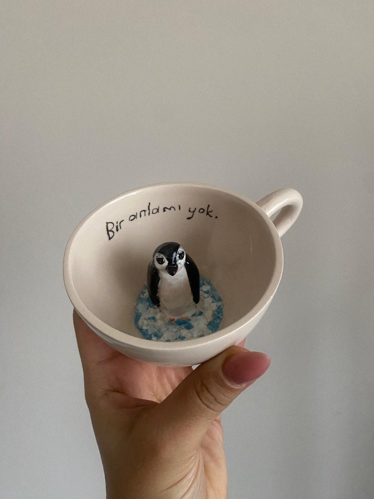 Nihilist Penguenli Fincan