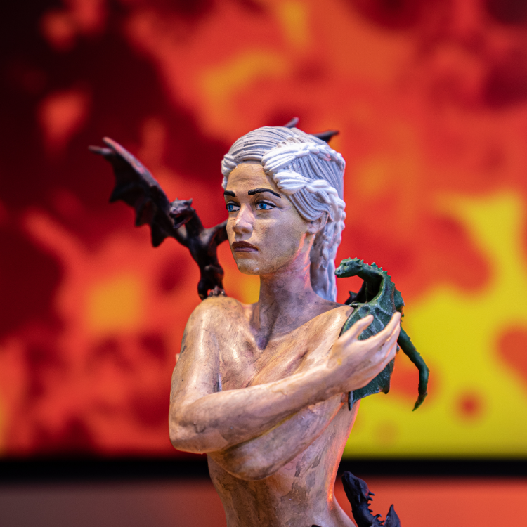 Daenerys Targaryen / Khaleesi