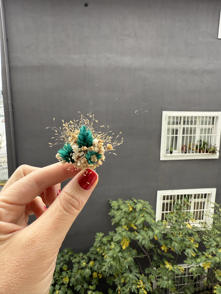Mini Buket Broşlar