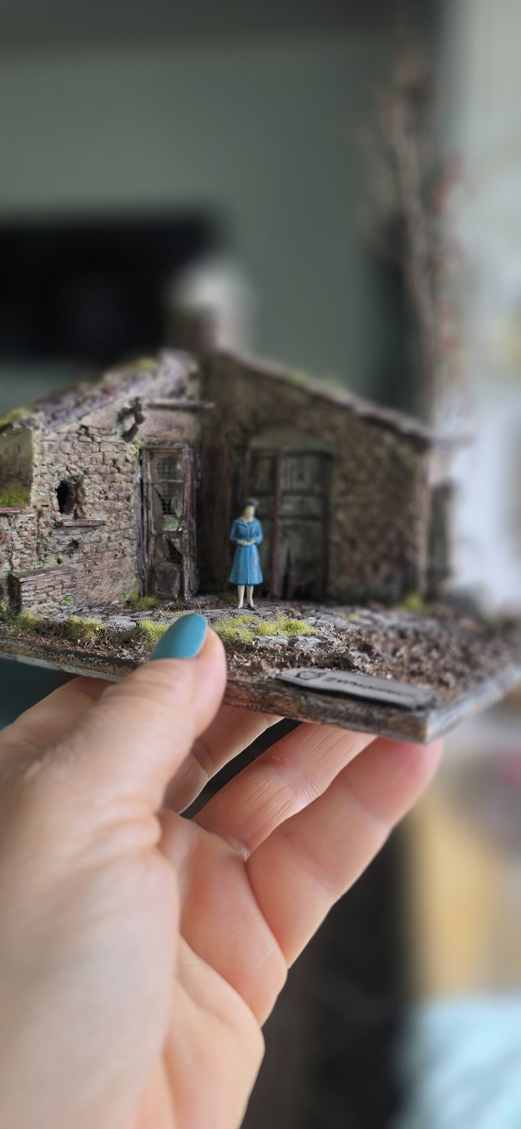 yıkık ev diorama