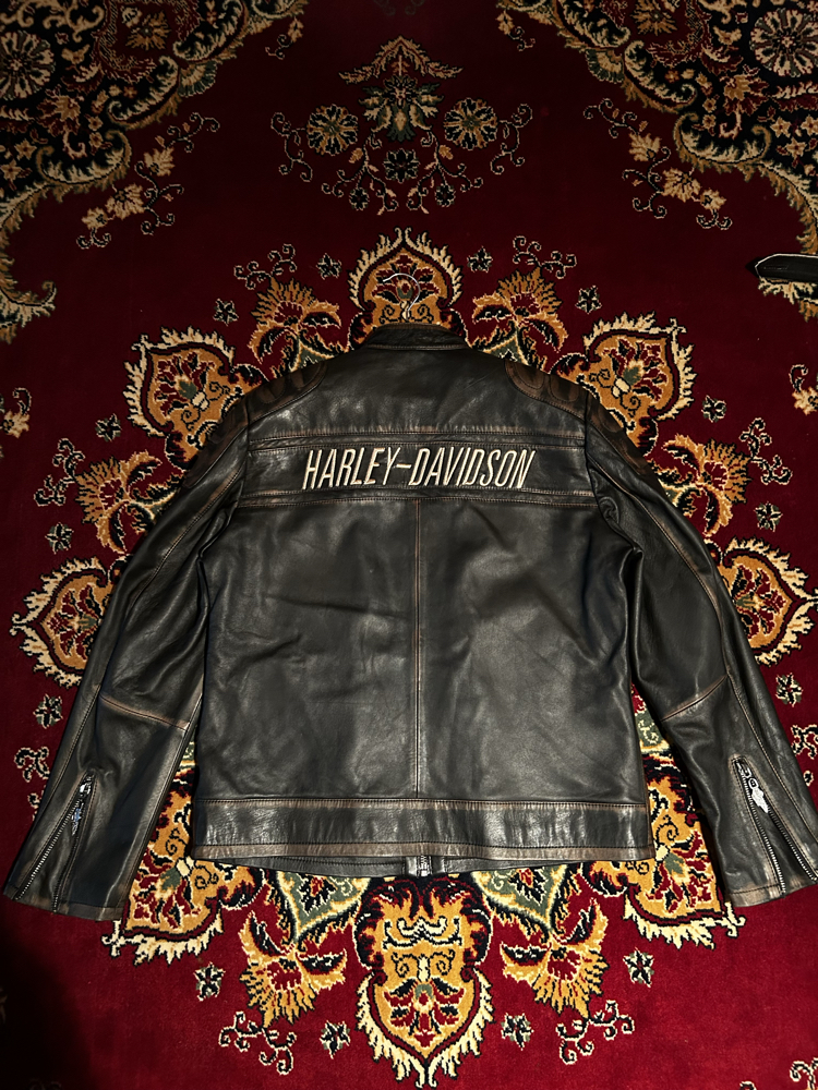 Harley Davidson Victory Lane (Distressed)
